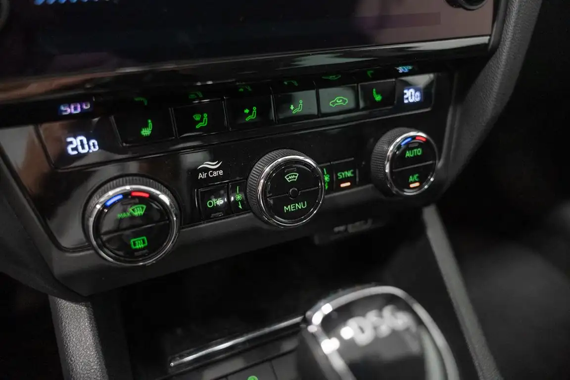 SKODA OCTAVIA