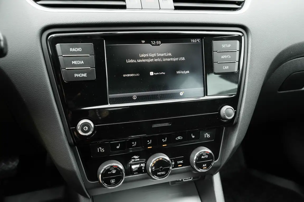 SKODA OCTAVIA