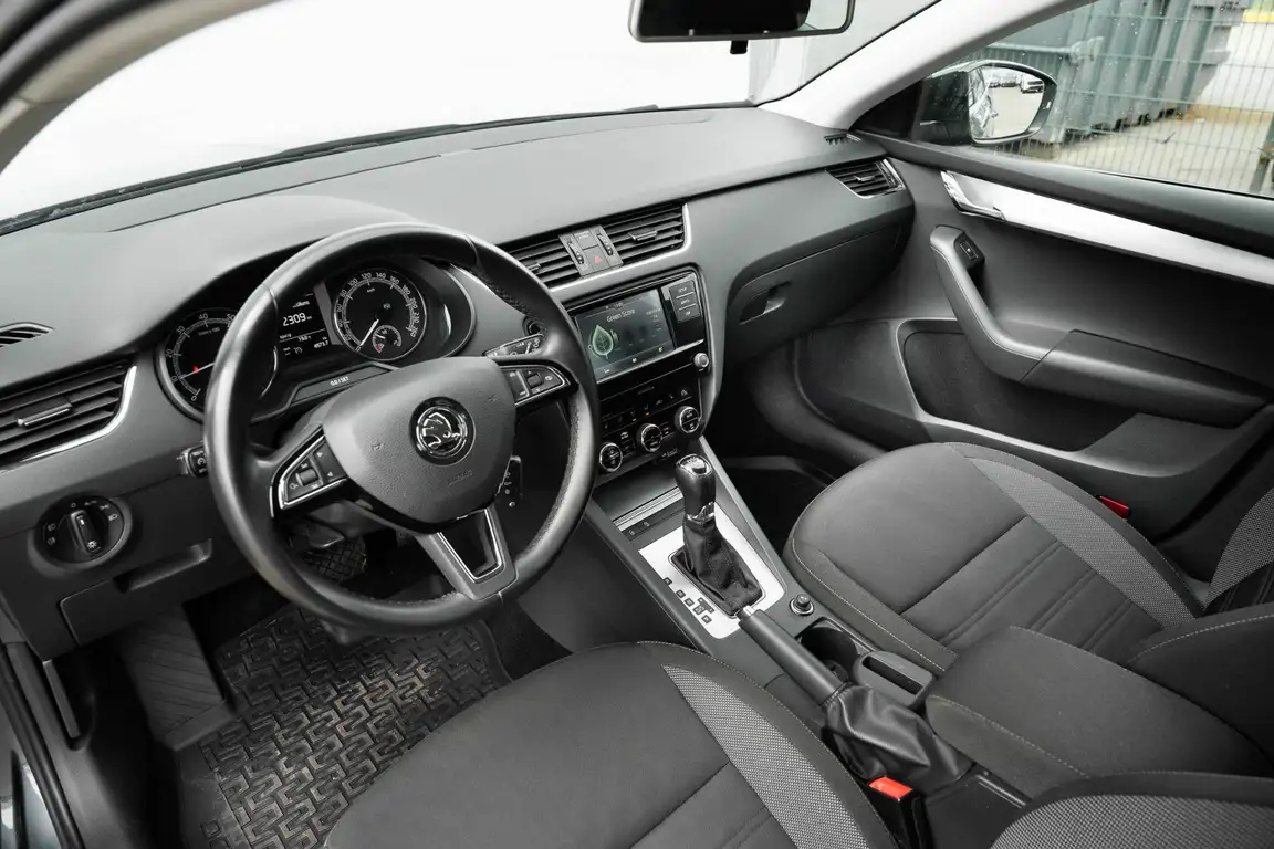 SKODA OCTAVIA