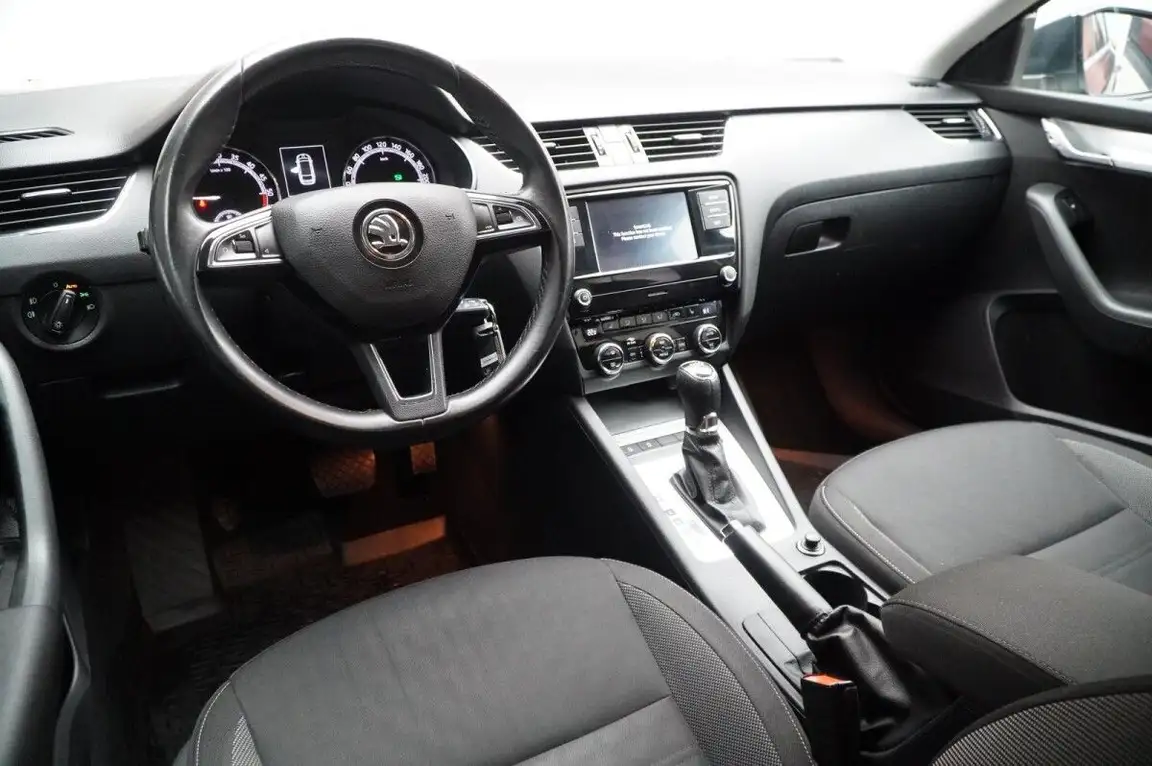 SKODA OCTAVIA