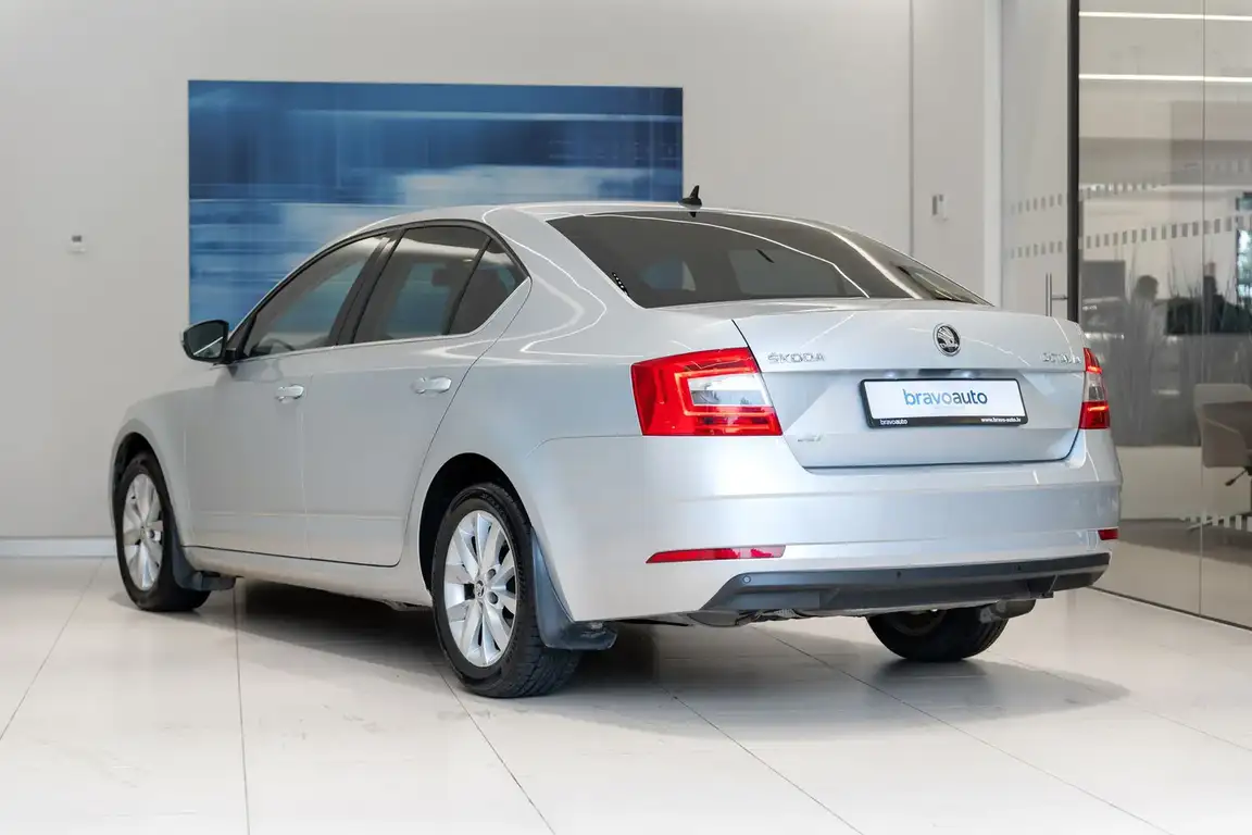 SKODA OCTAVIA