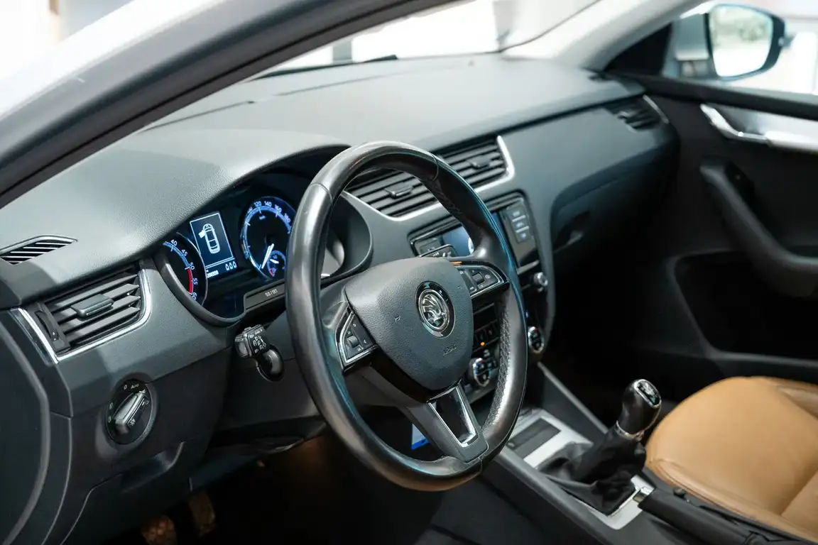 SKODA OCTAVIA