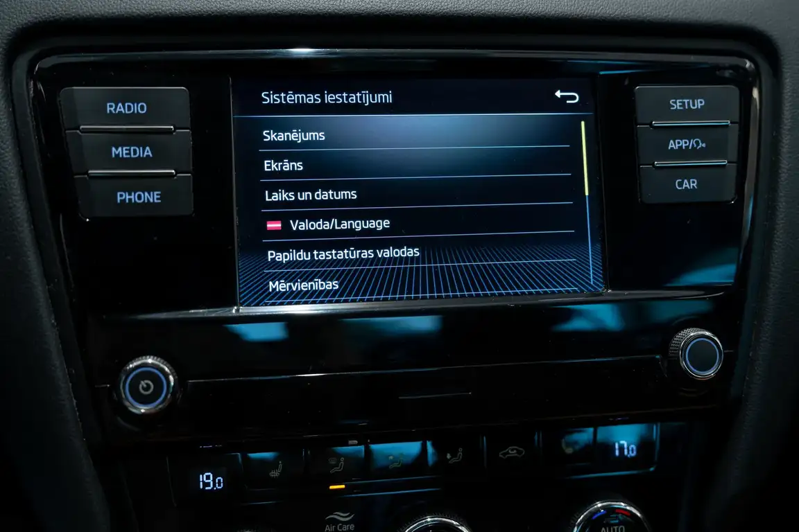 SKODA OCTAVIA