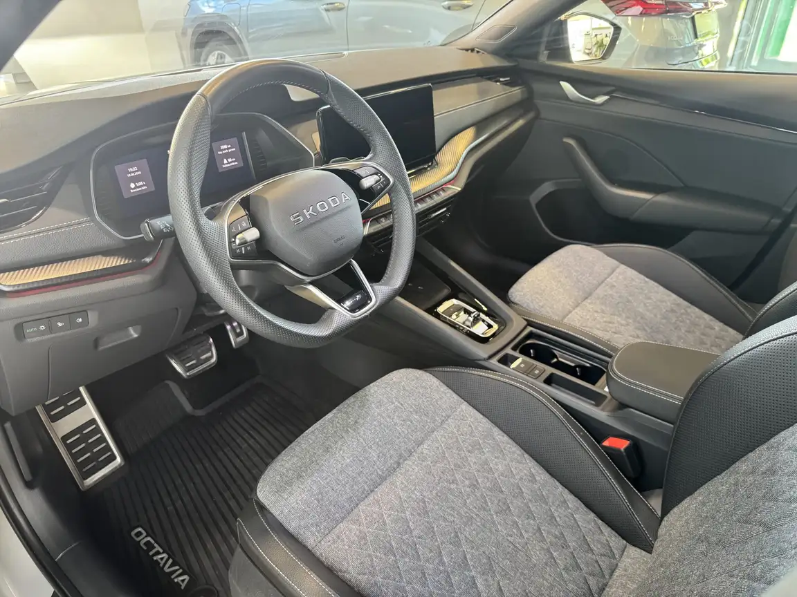 SKODA OCTAVIA