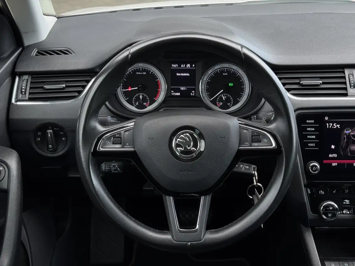 SKODA OCTAVIA