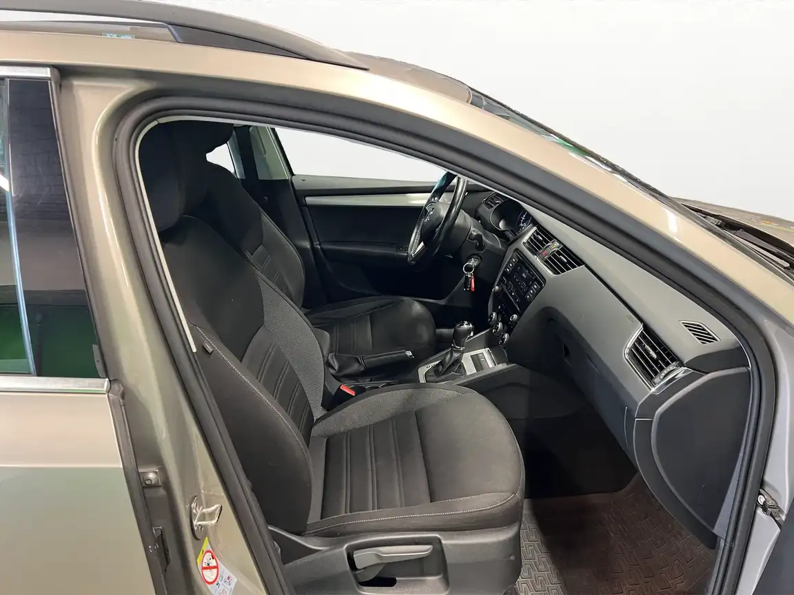 SKODA OCTAVIA