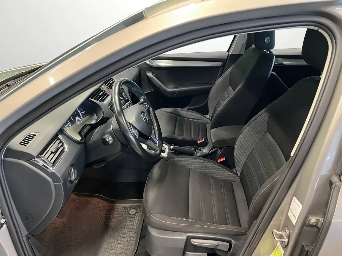 SKODA OCTAVIA