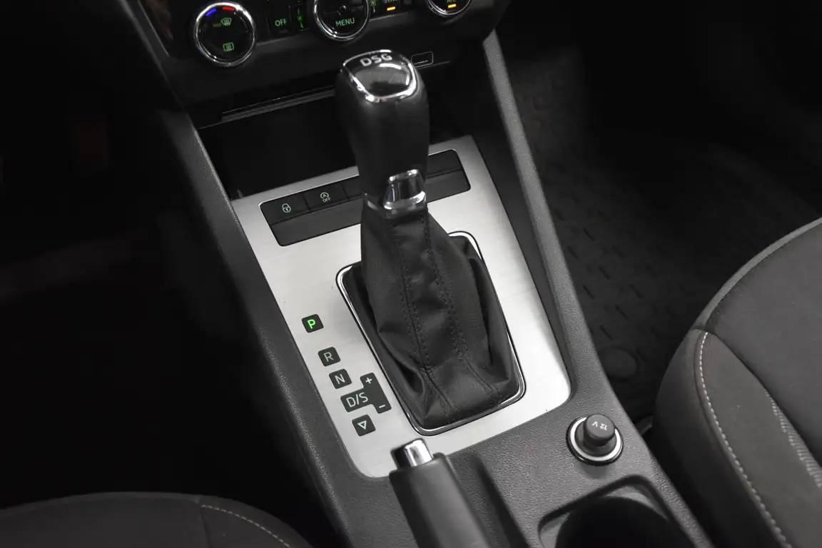 SKODA OCTAVIA