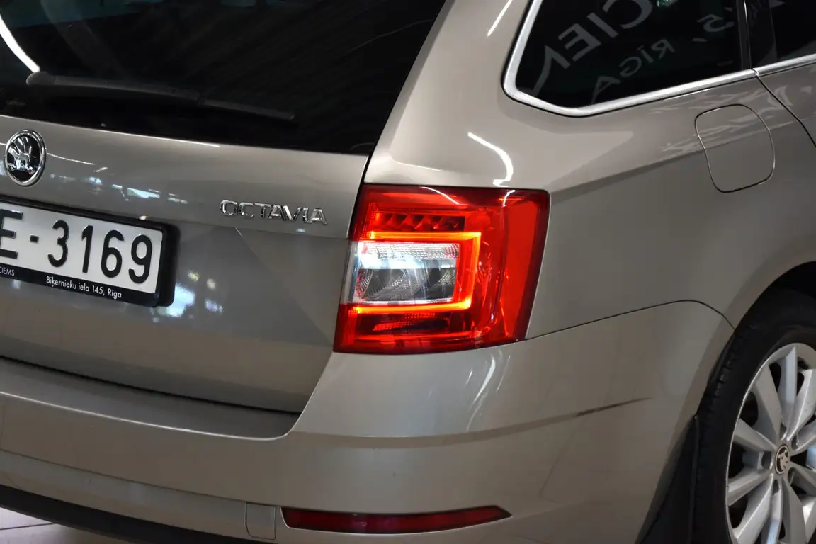 SKODA OCTAVIA