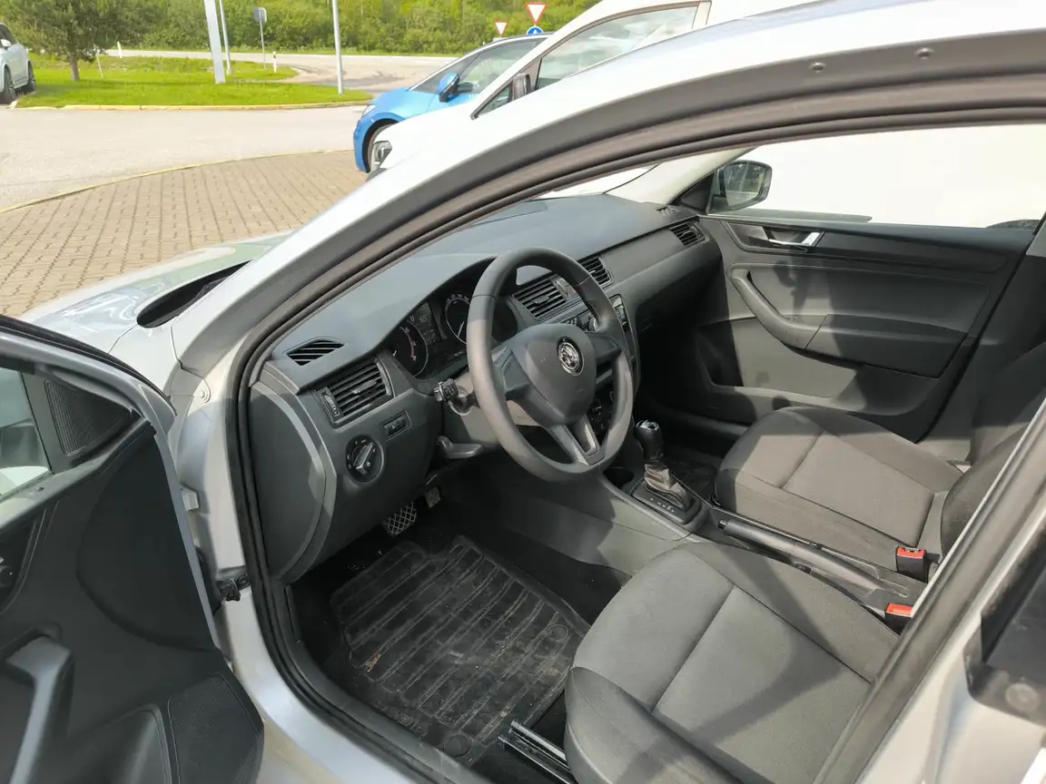 SKODA RAPID