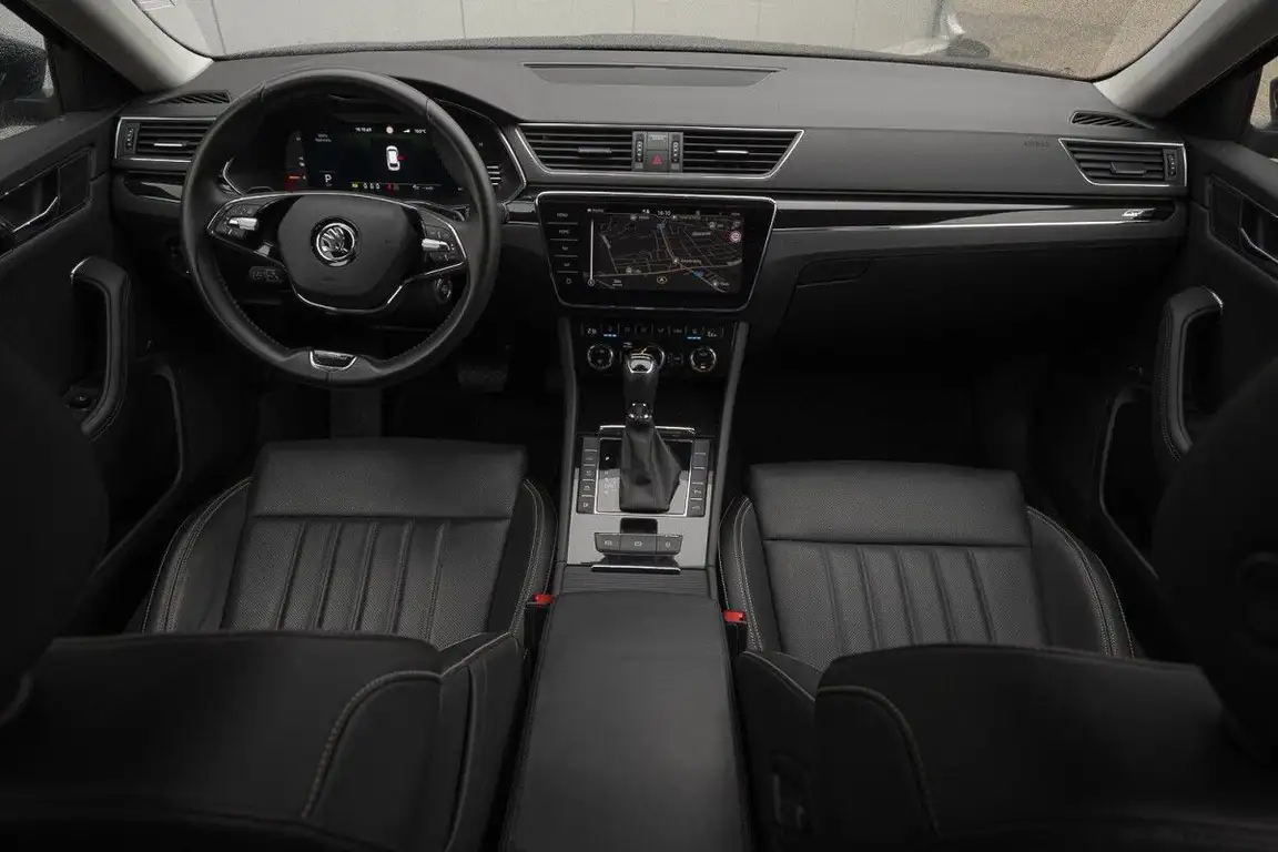 SKODA SUPERB