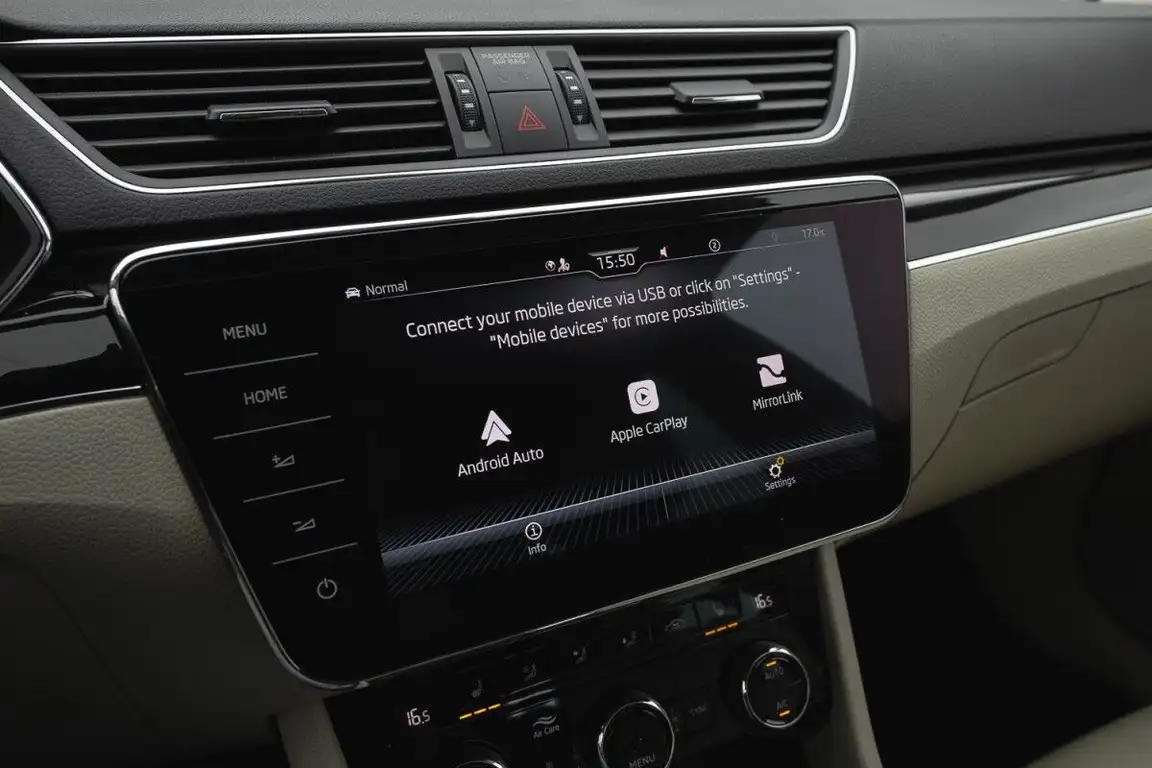 SKODA SUPERB
