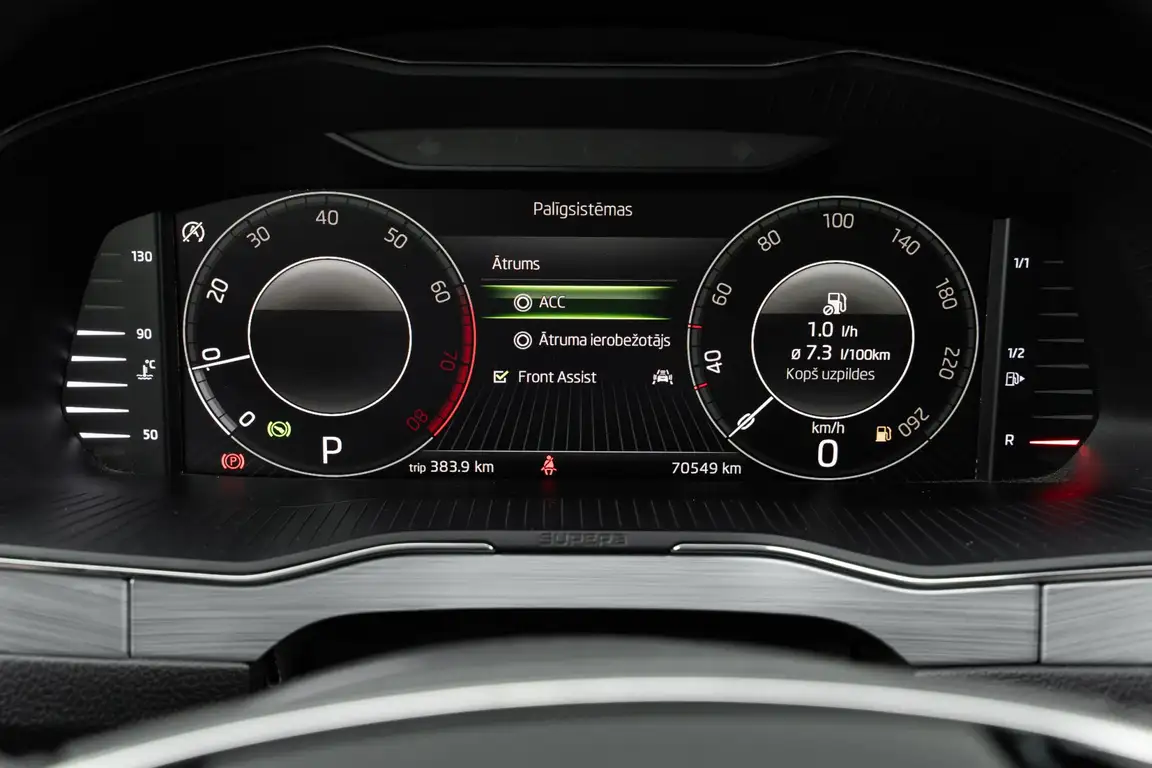SKODA SUPERB