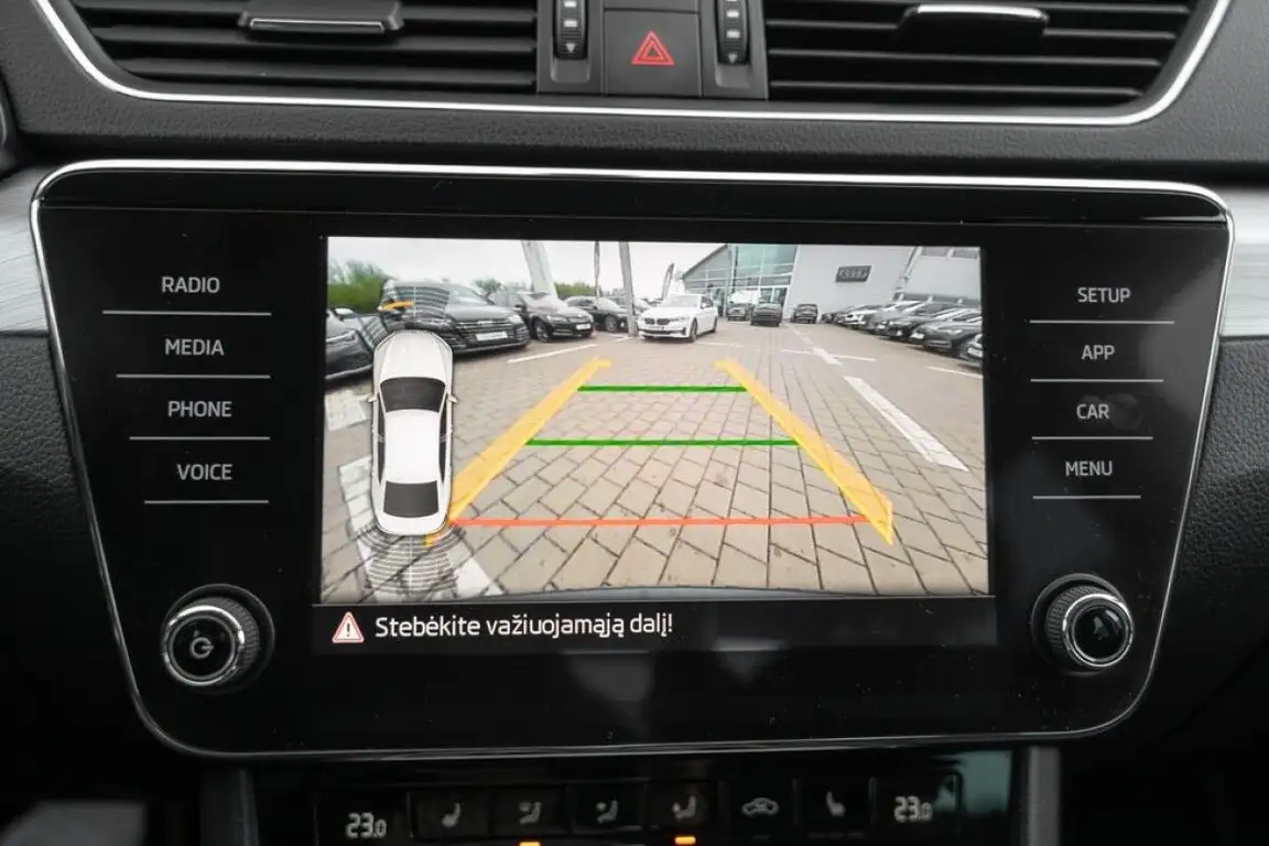 SKODA SUPERB