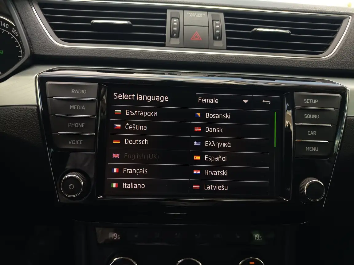 SKODA SUPERB