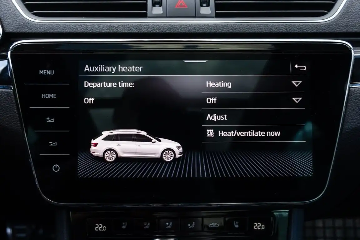 SKODA SUPERB