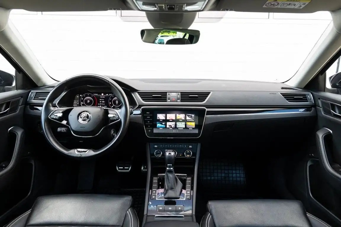 SKODA SUPERB