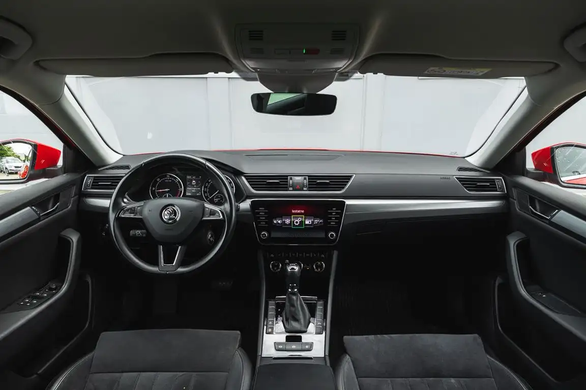 SKODA SUPERB