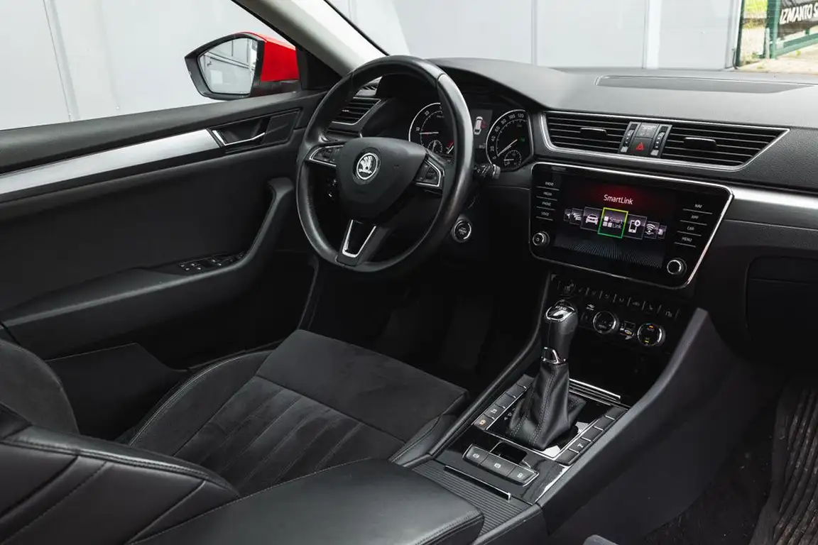 SKODA SUPERB