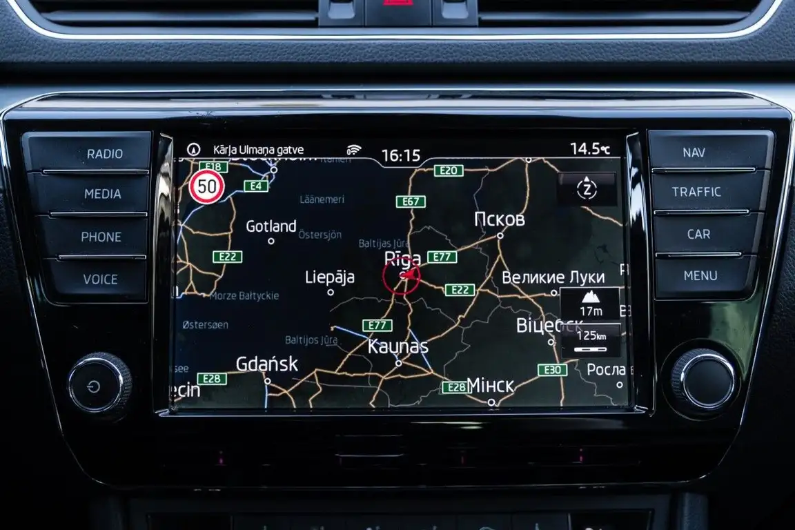 SKODA SUPERB