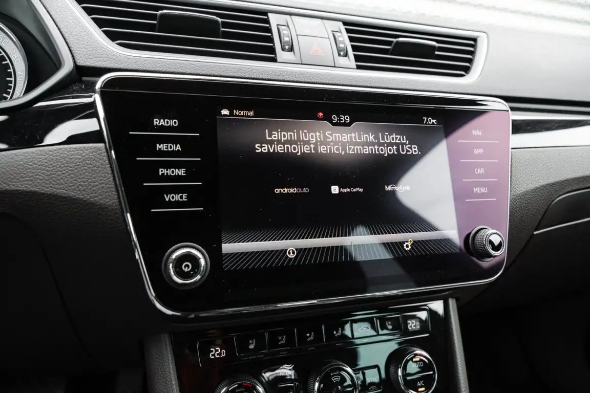SKODA SUPERB