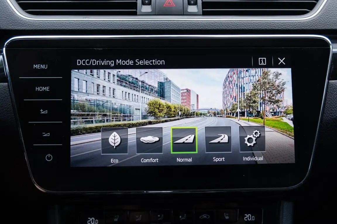 SKODA SUPERB