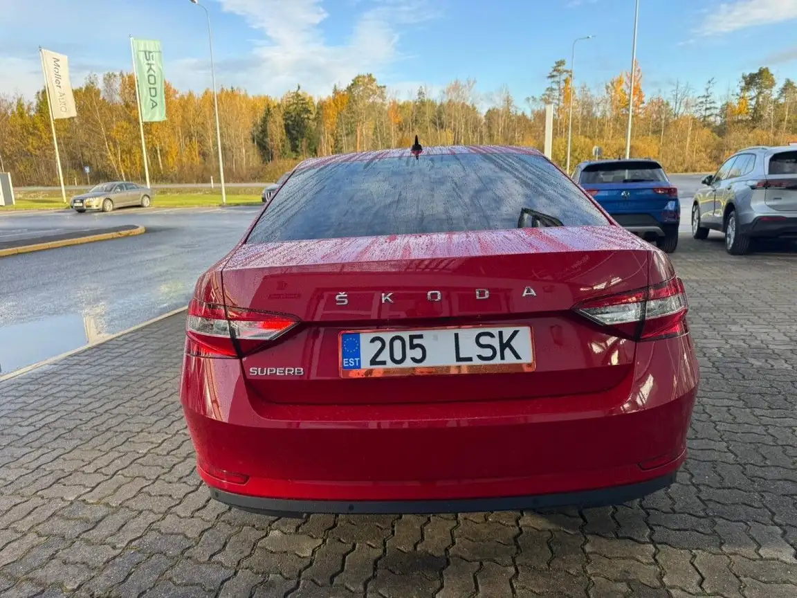 SKODA SUPERB