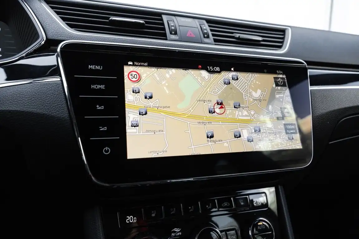 SKODA SUPERB