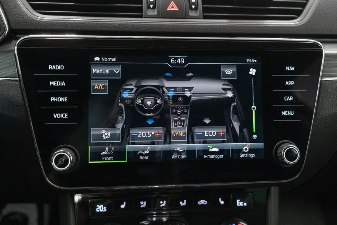 SKODA SUPERB