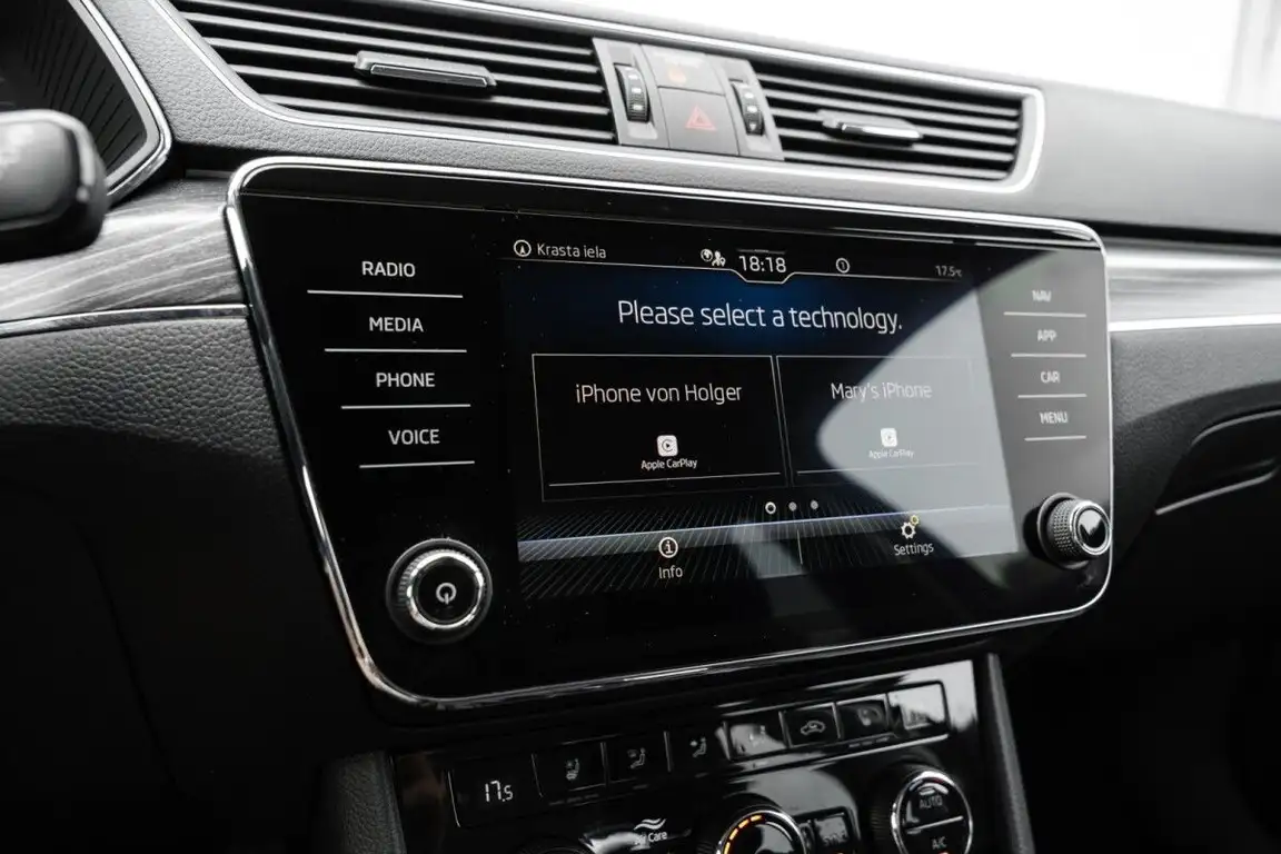 SKODA SUPERB