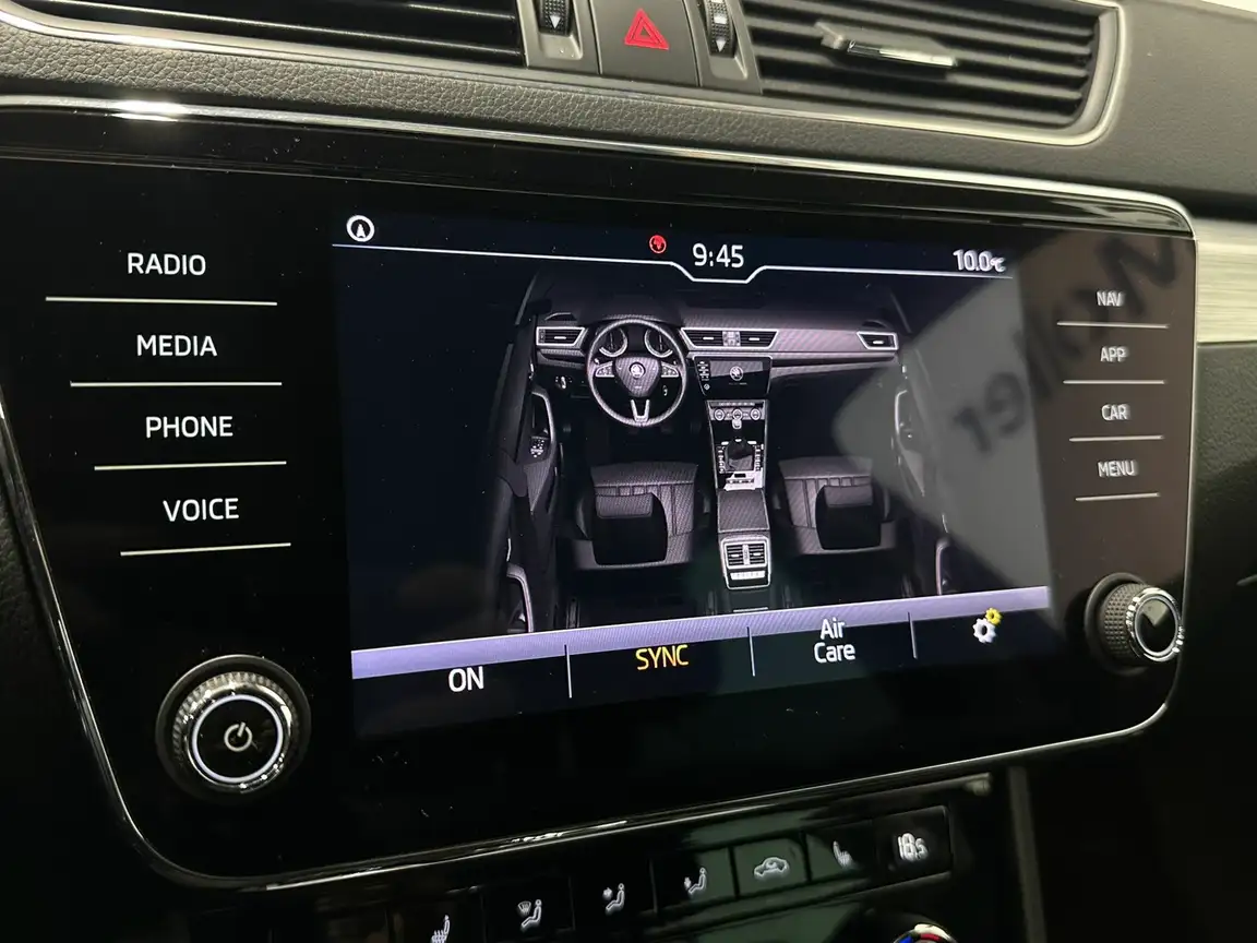 SKODA SUPERB