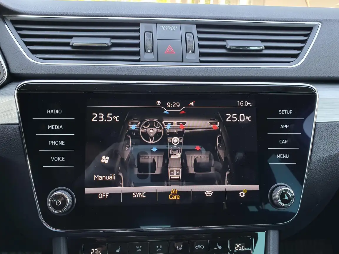 SKODA SUPERB
