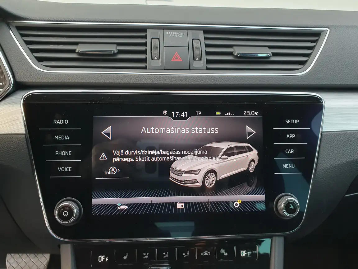 SKODA SUPERB