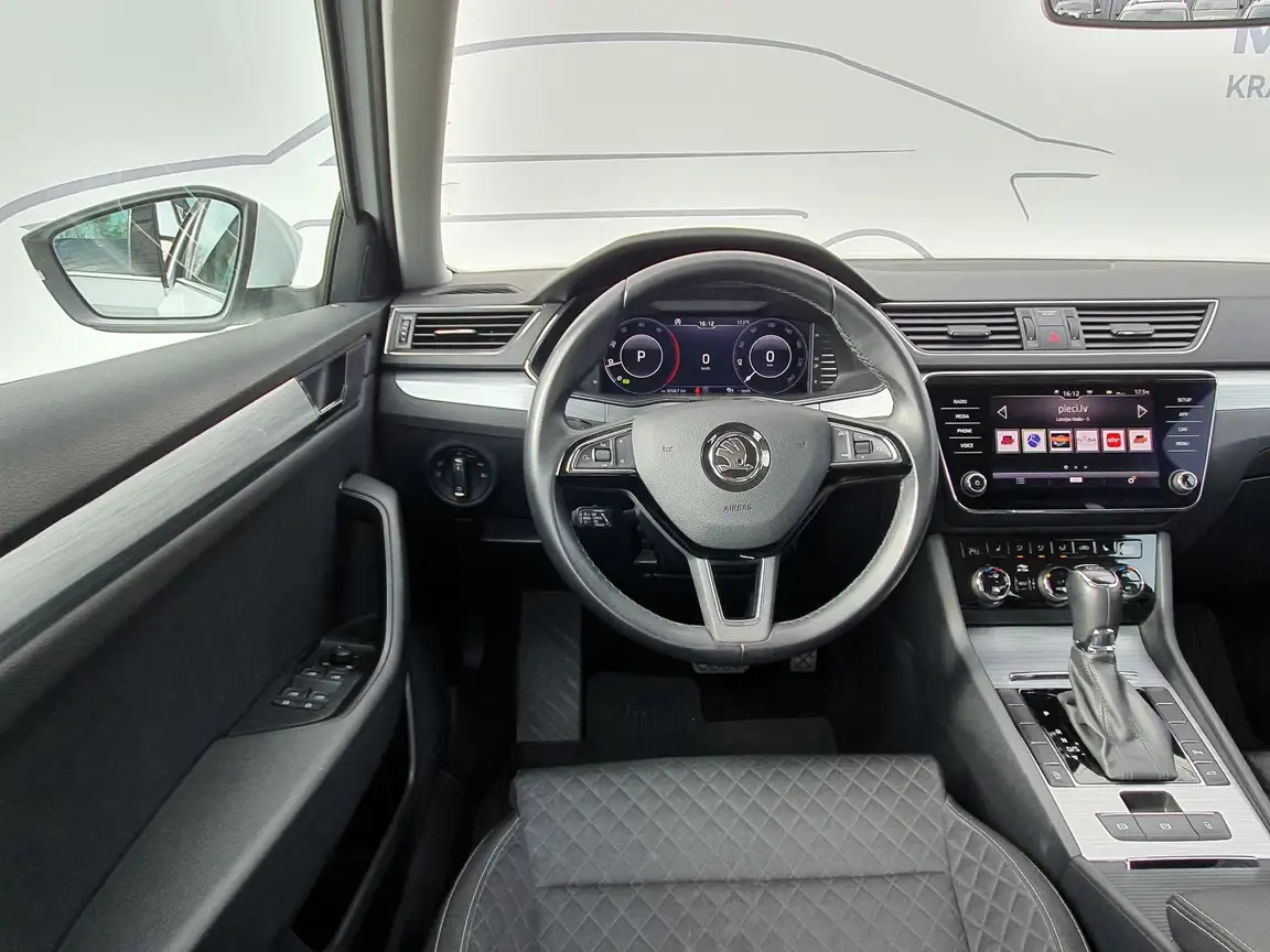 SKODA SUPERB