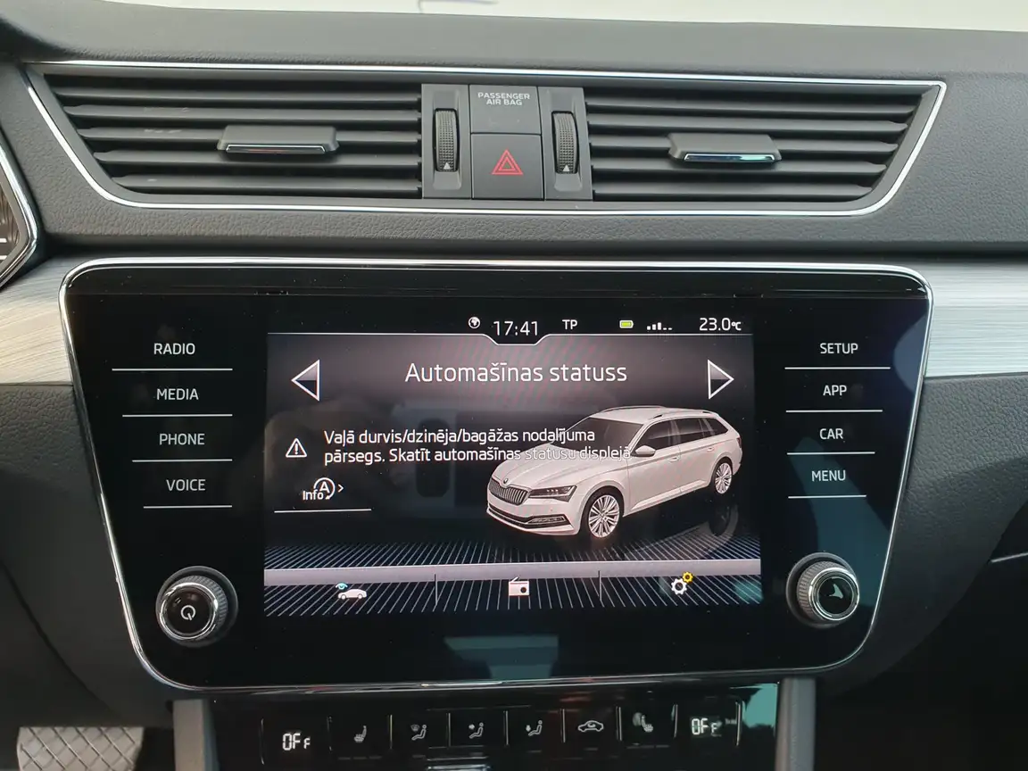 SKODA SUPERB
