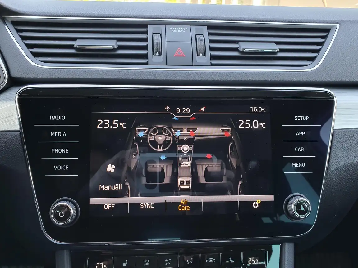 SKODA SUPERB