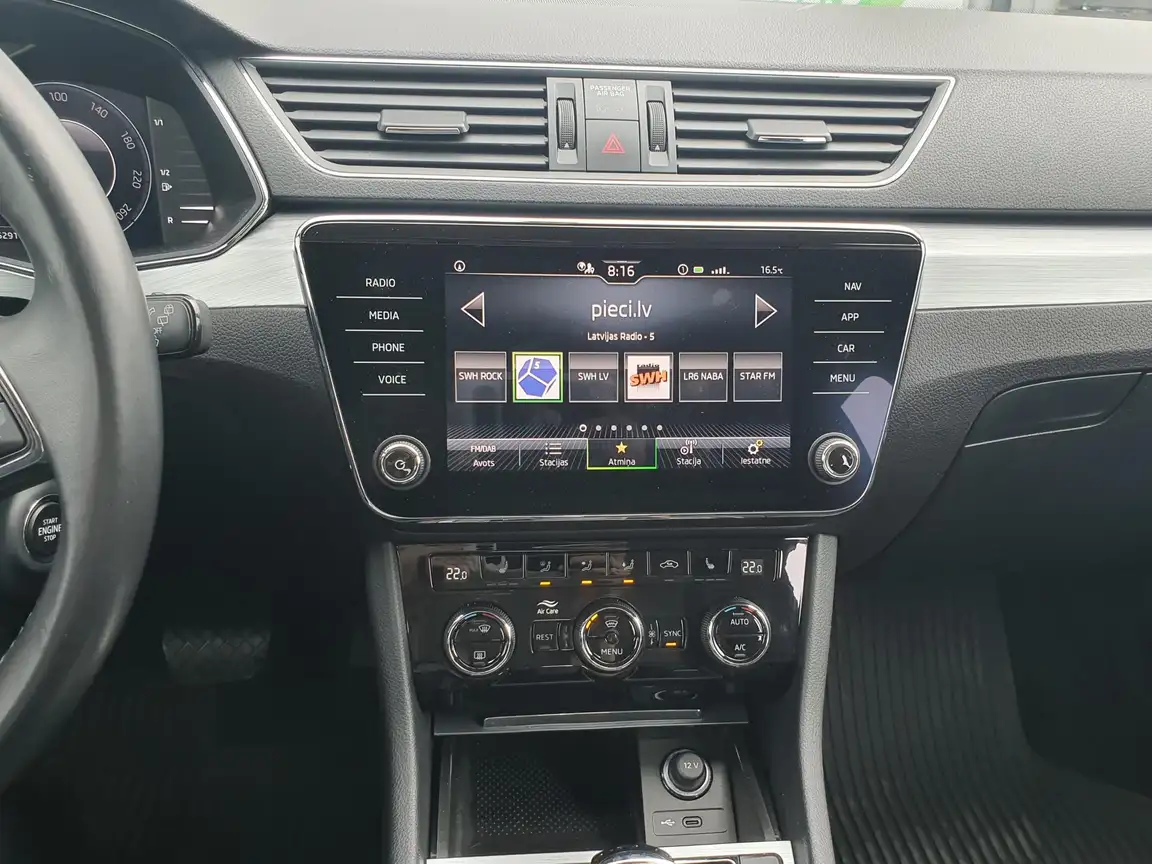 SKODA SUPERB