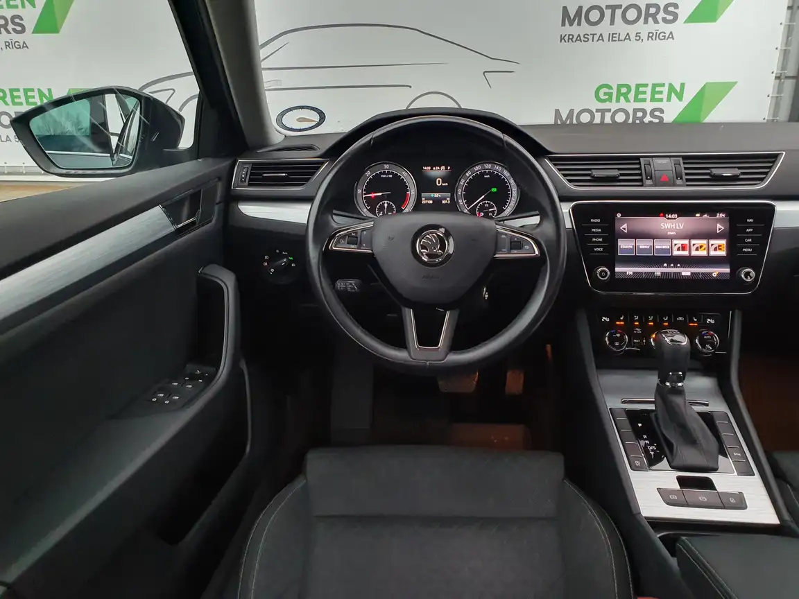 SKODA SUPERB