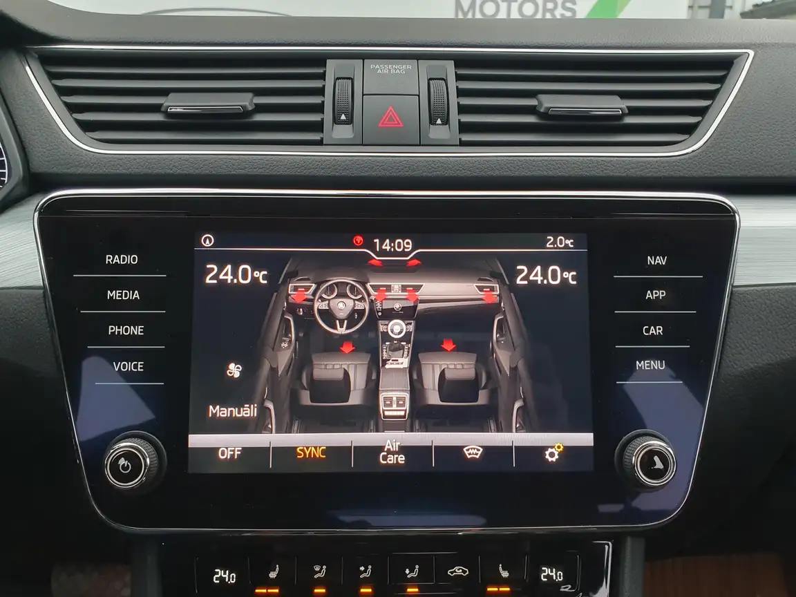 SKODA SUPERB