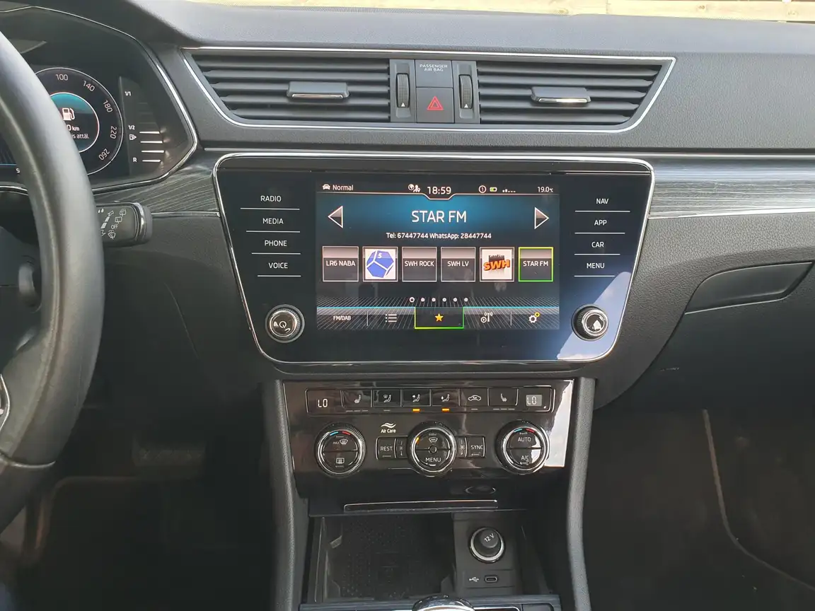 SKODA SUPERB