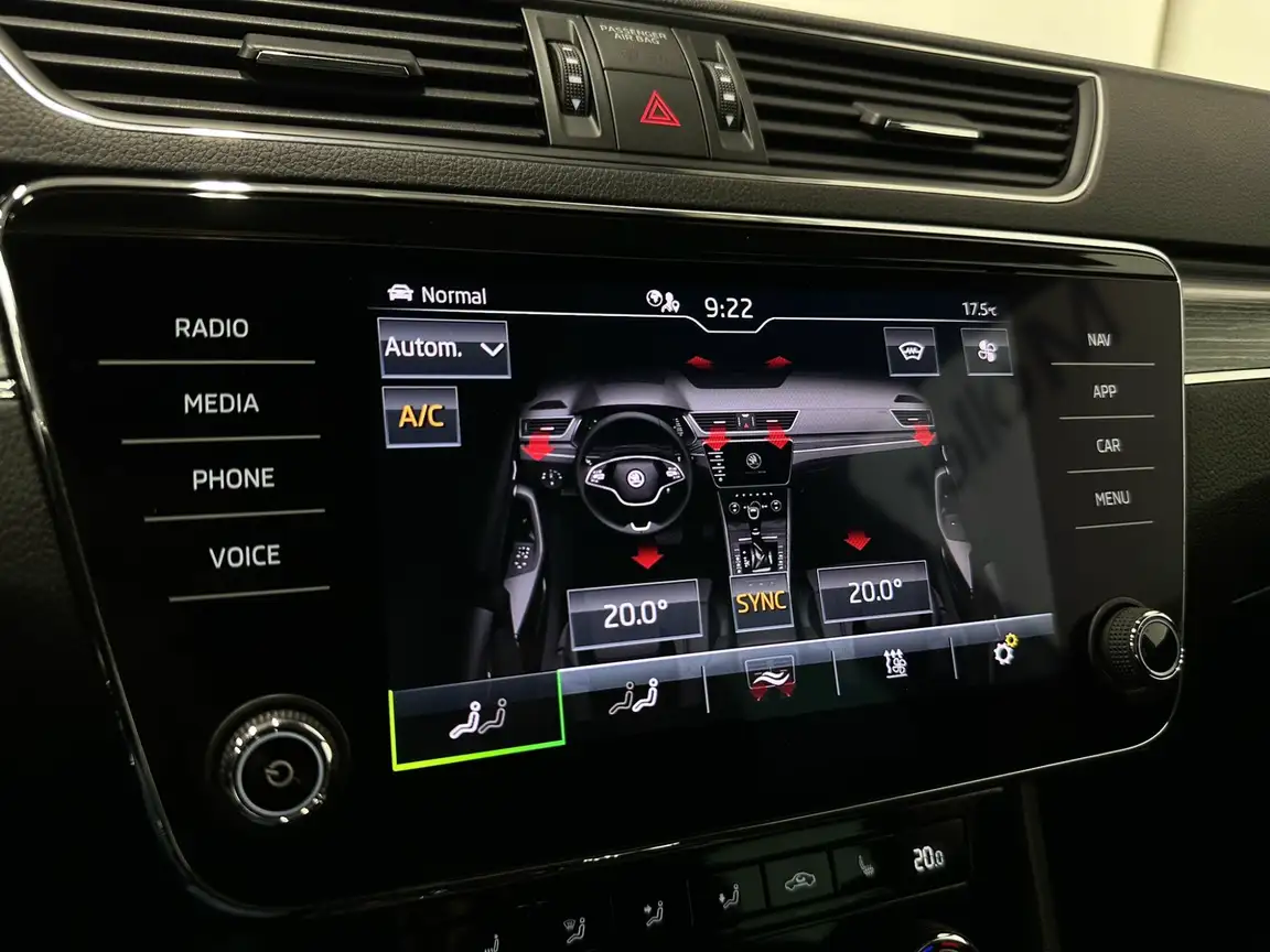 SKODA SUPERB