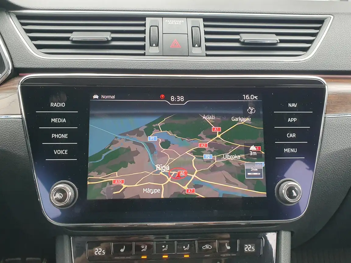SKODA SUPERB