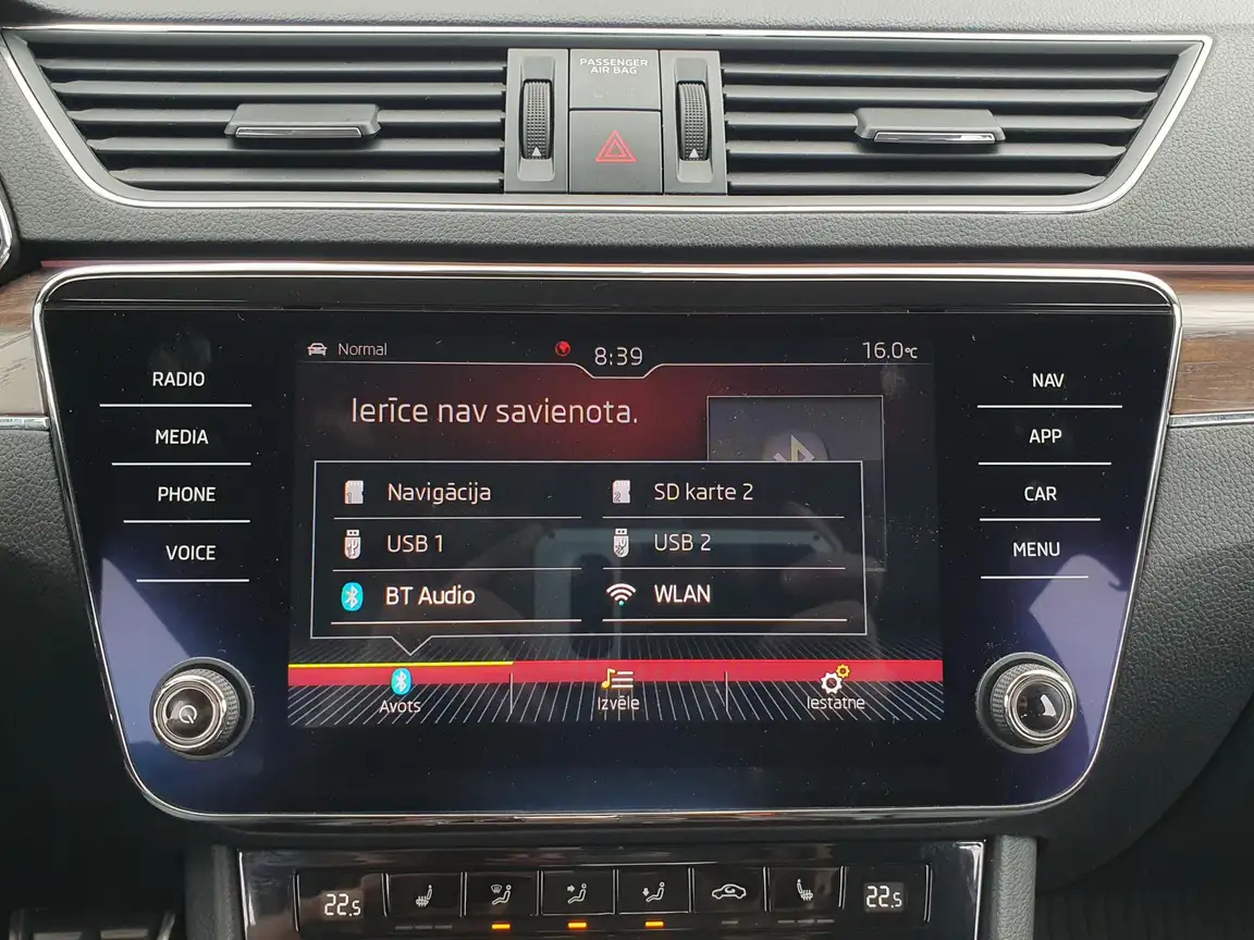 SKODA SUPERB