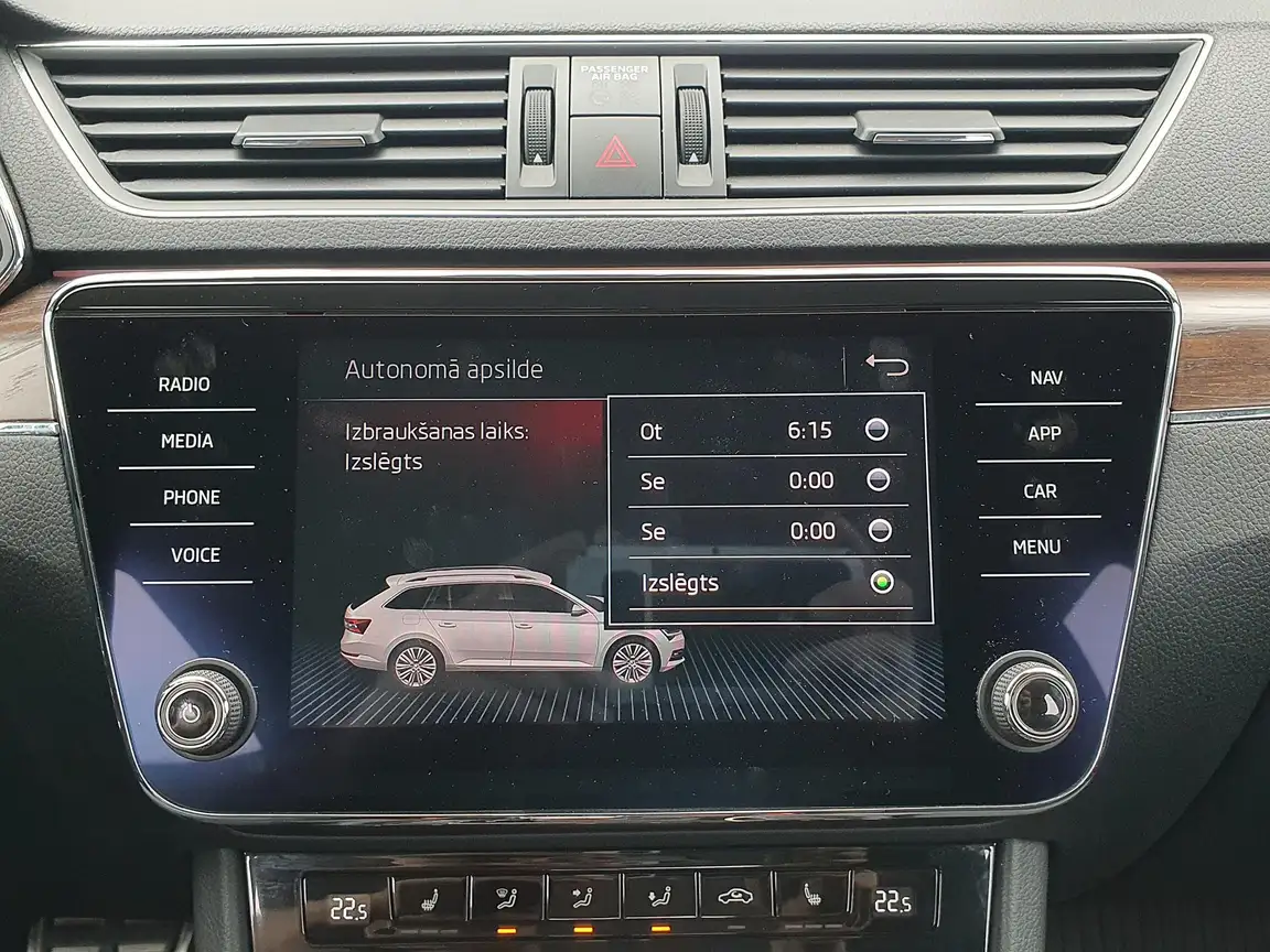 SKODA SUPERB