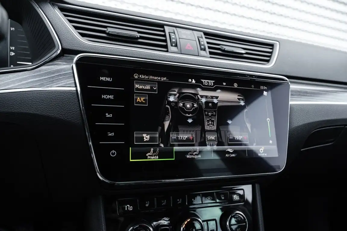 SKODA SUPERB