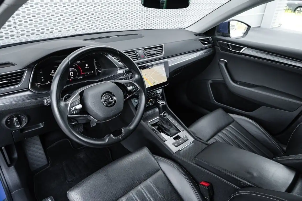 SKODA SUPERB