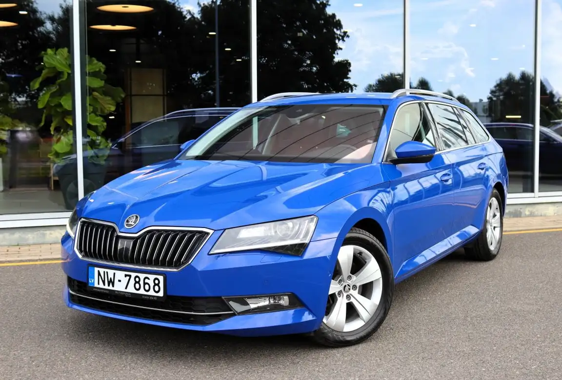 SKODA SUPERB