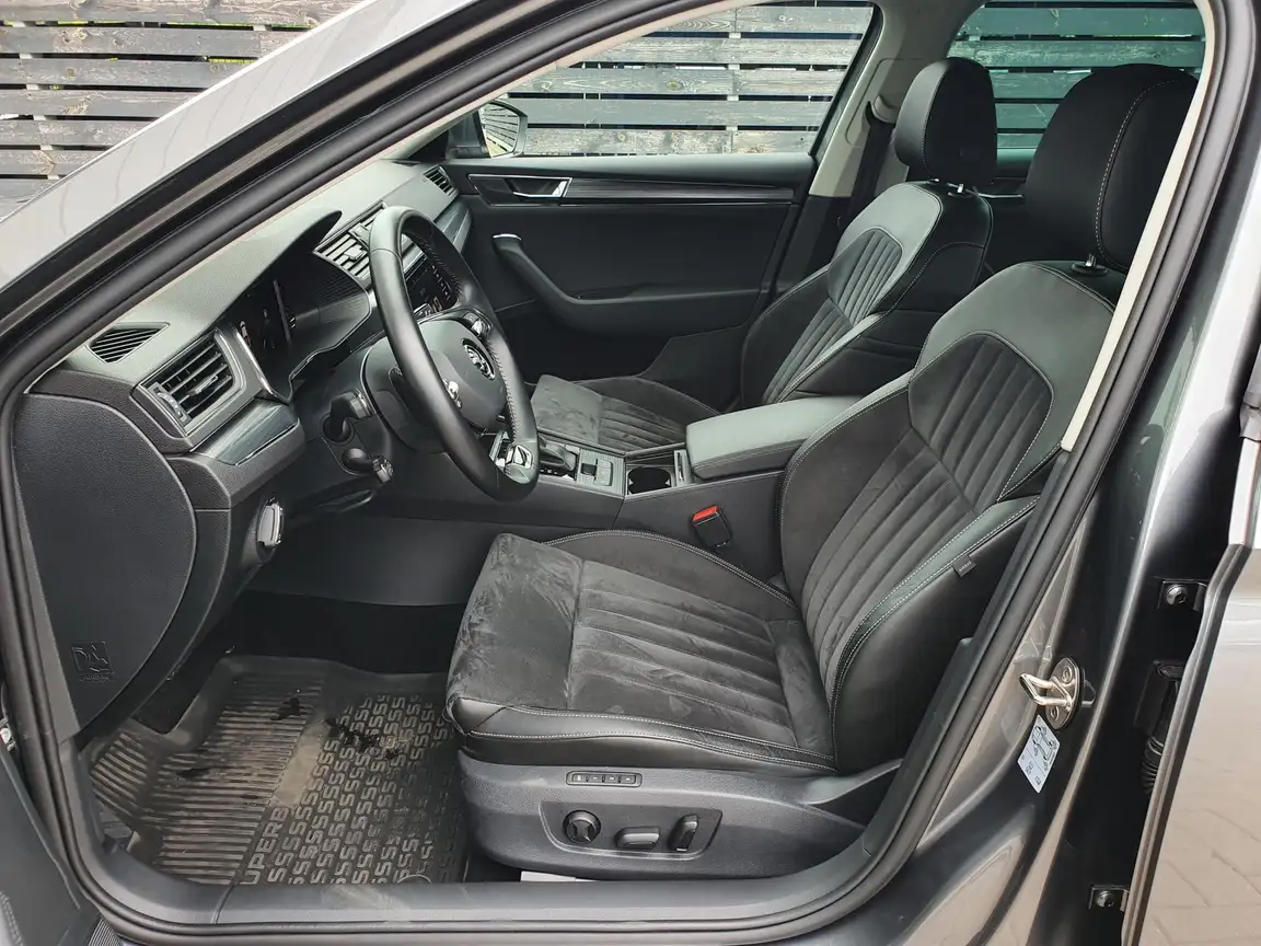 SKODA SUPERB