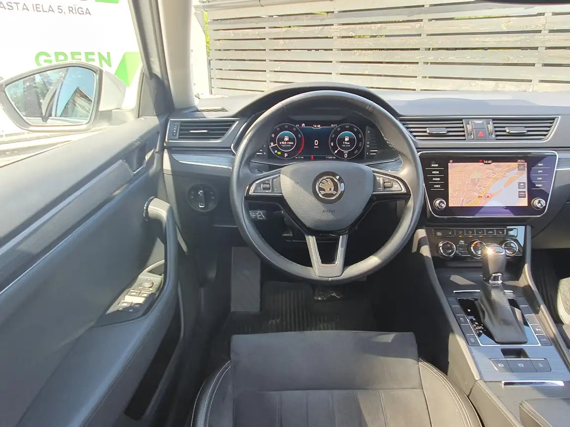 SKODA SUPERB