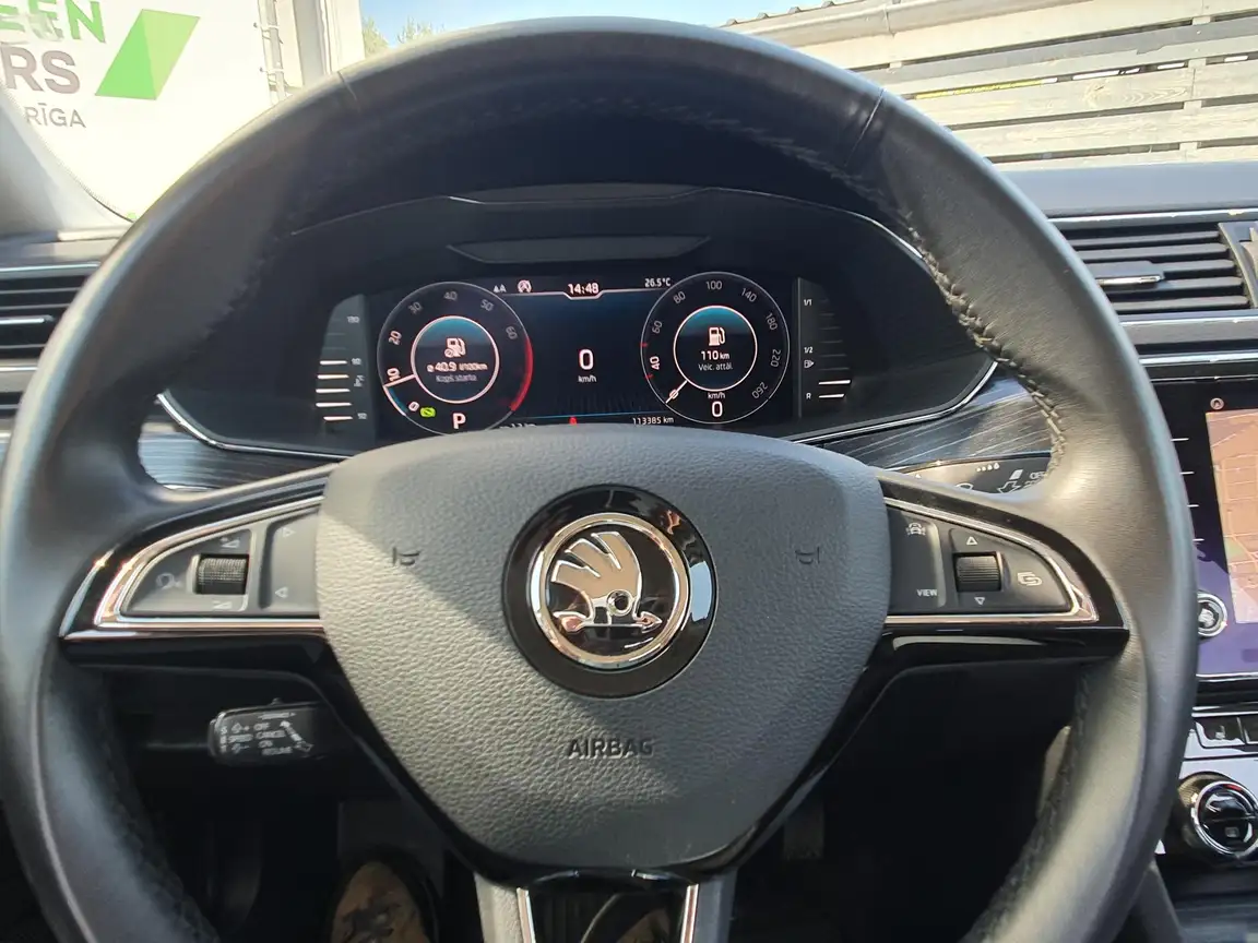 SKODA SUPERB